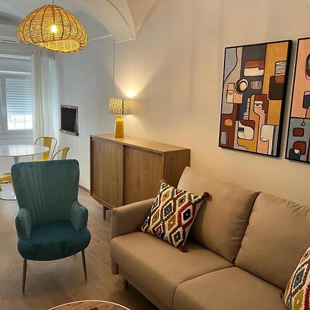 Apartamento Plaza San Francisco Трухильо Екстериор снимка