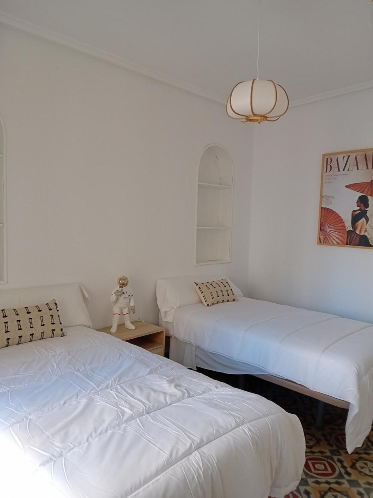Apartamento Plaza San Francisco Трухильо Екстериор снимка