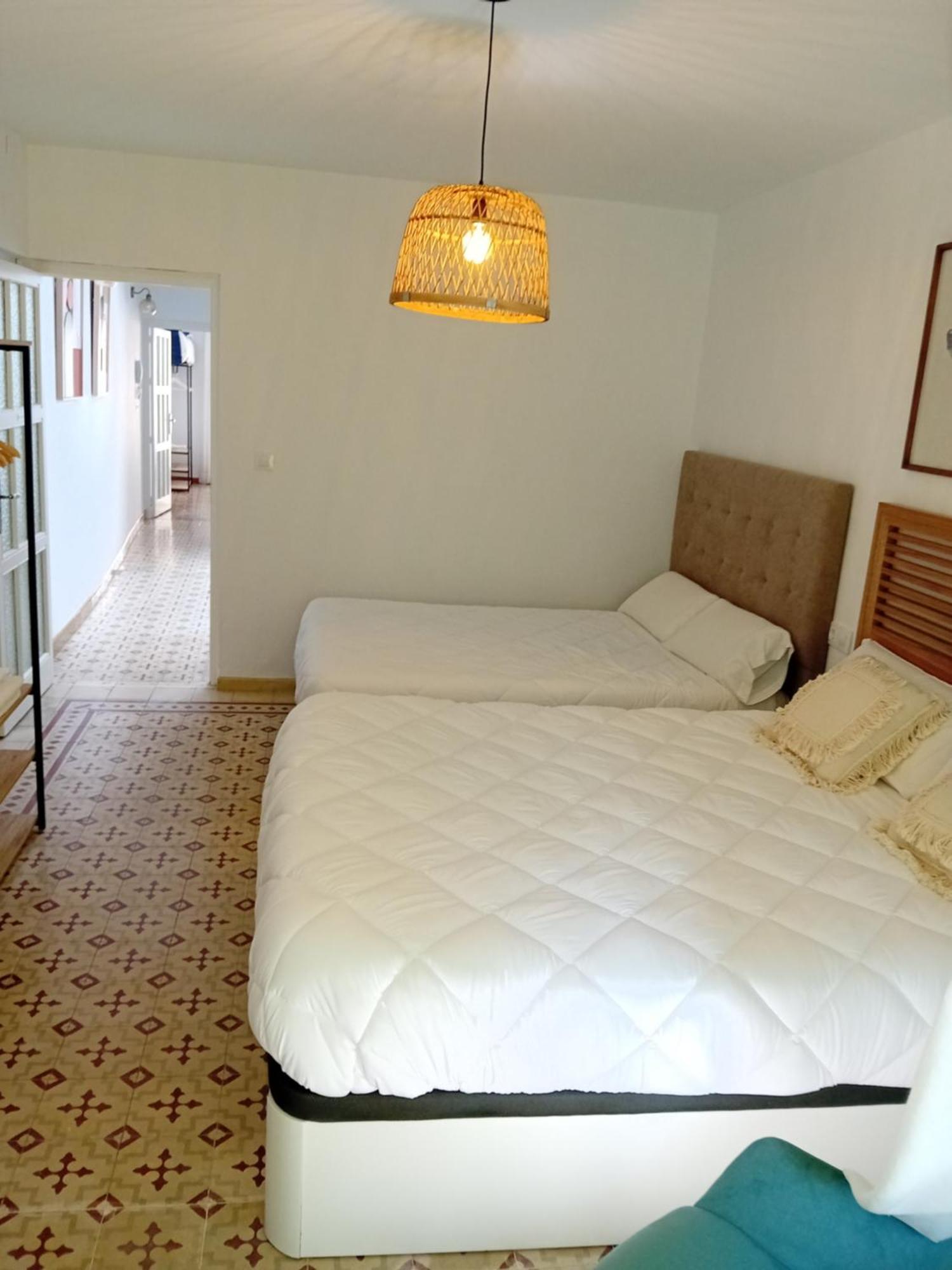 Apartamento Plaza San Francisco Трухильо Екстериор снимка